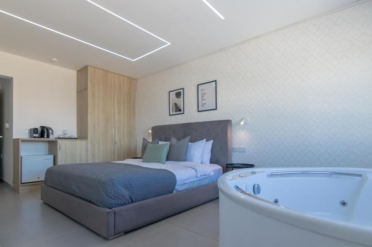 Apartment Phaedrus Living: Plateia *